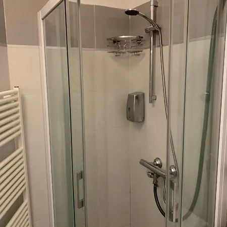 Schöne App. 36 Mit Privatstrand * Gambarogno