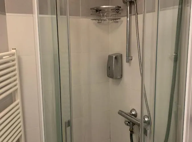 Schoene 36 Viralago Mit Privatstrand * Gambarogno