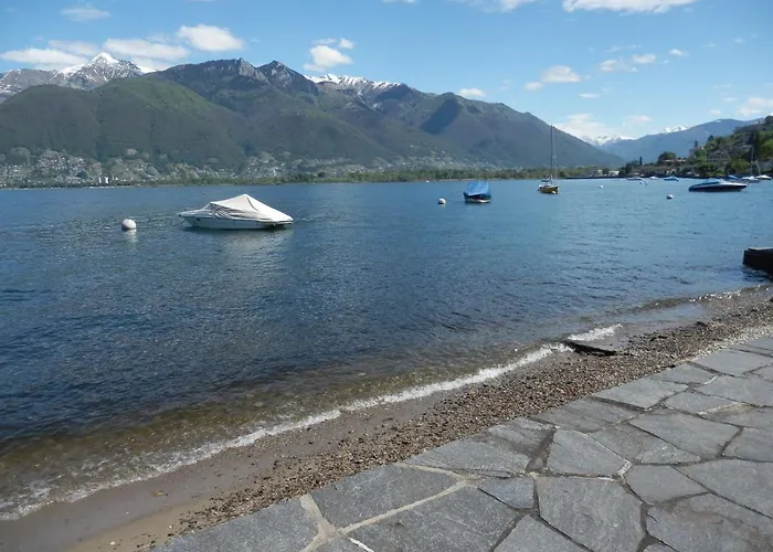 Schoene 36 Viralago Mit Privatstrand Apartament Gambarogno