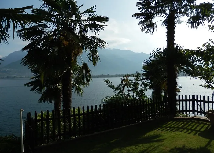 Schoene 36 Viralago Mit Privatstrand * Gambarogno